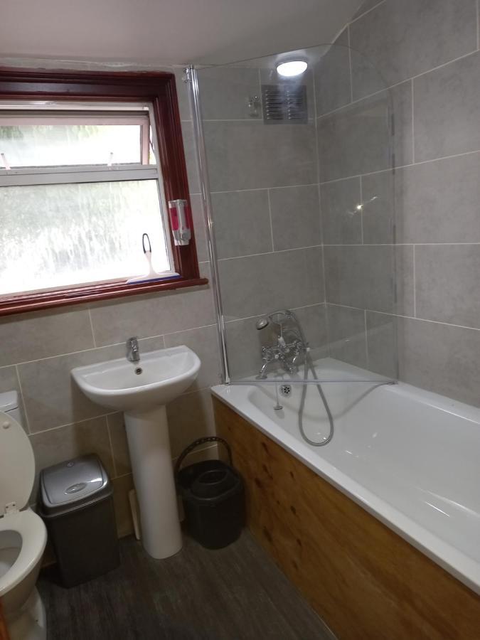 Bubblesbnb- 4 Bedroom House Londres Exterior foto