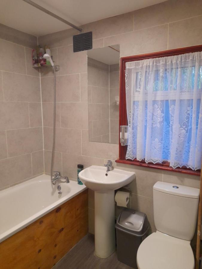 Bubblesbnb- 4 Bedroom House Londres Exterior foto